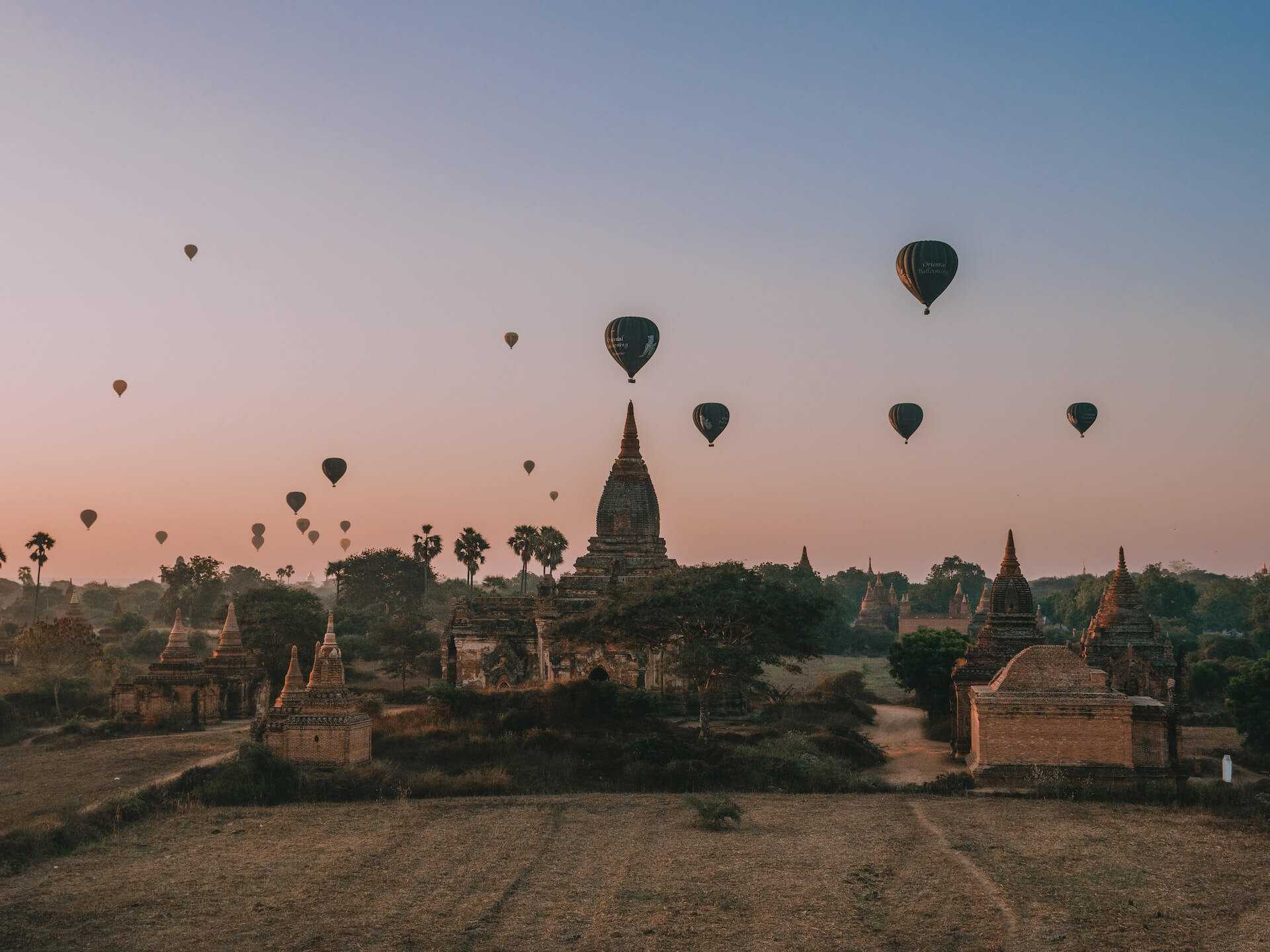 Bagan - un oras antic al pagodelor si templelor