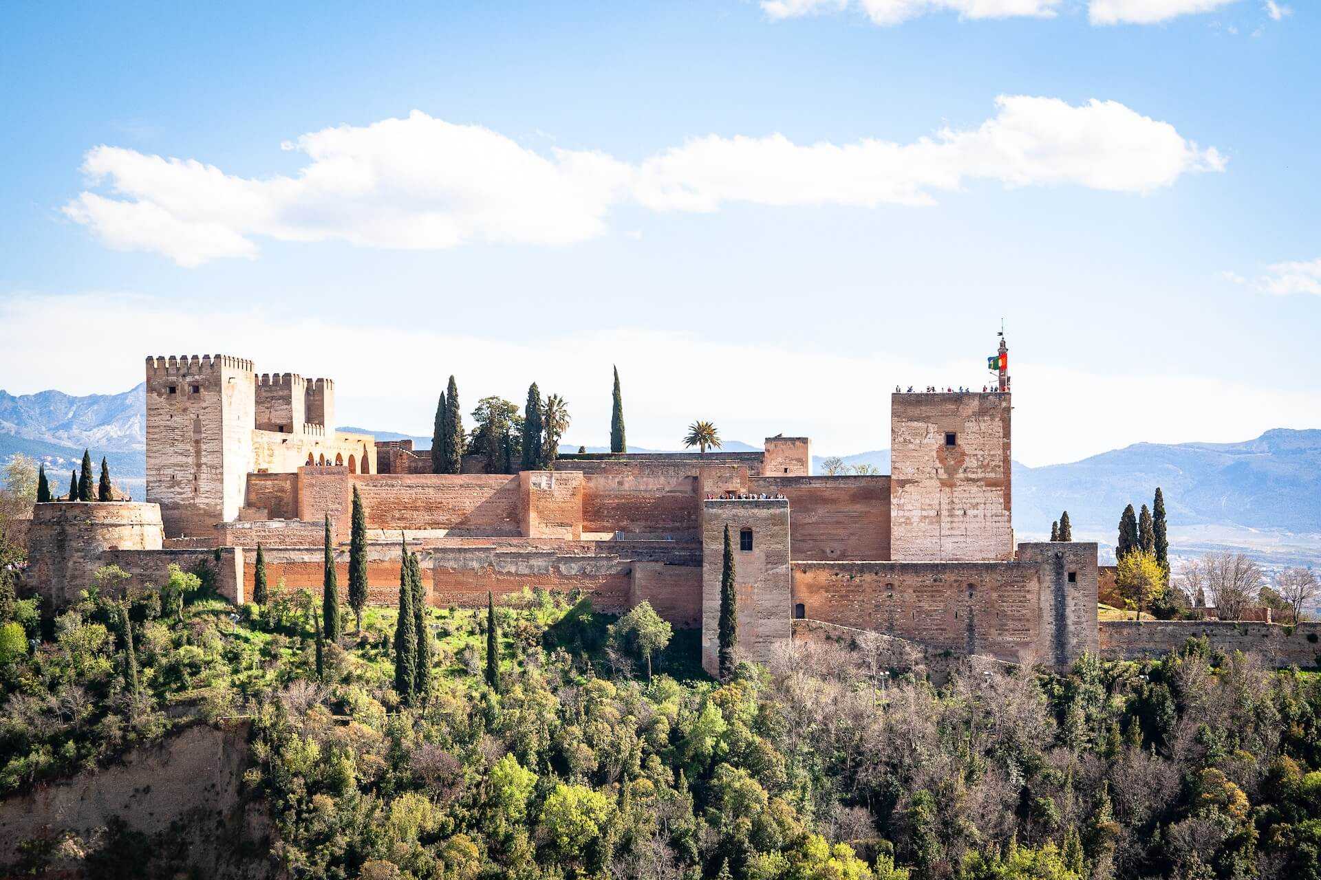 Alhambra din Granada – capodopera islamica