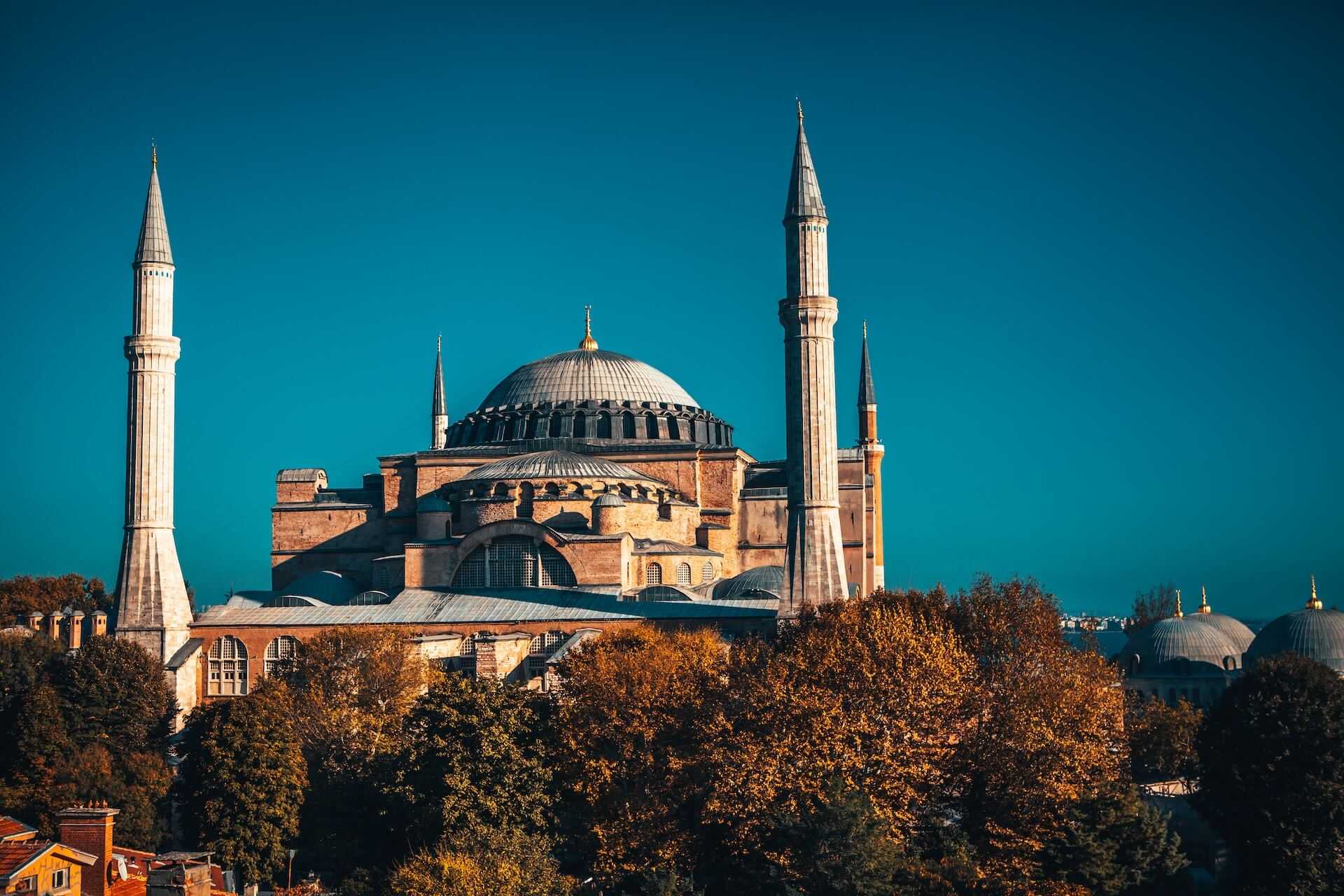 Hagia Sophia - intre 2 mari religii