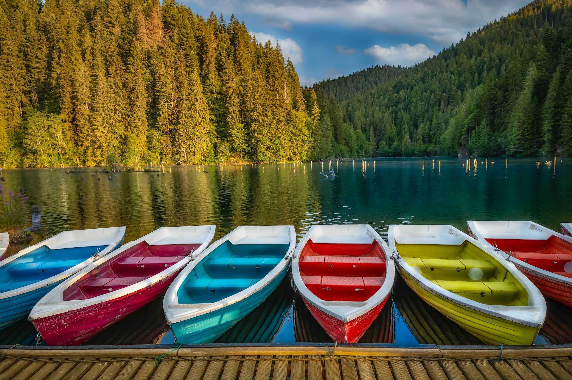 Lacul Rosu-Cheile Bicazului : Paradisul stancos