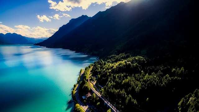 Lacul Brienz - lacul dintre munți